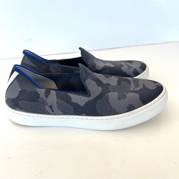 ROTHY’S The Original Slip On Grey Camouflage Blue Trim Comfy Sneakers Sz 6 - Picture 4 of 16